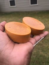 Load image into Gallery viewer, Turmeric &amp; Oat Soap